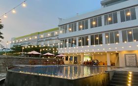 Airish Hotel Palembang Exterior photo