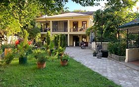Nargiz'S Guest House Batumi Exterior photo