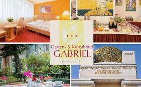 Garten- Und Kunsthotel Gabriel City Wiedeń Exterior photo