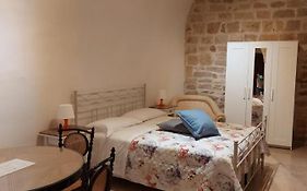 Bed and Breakfast Ai Carrettieri Trani Exterior photo