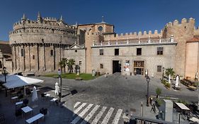 Hotel Hostal Restaurante Puerta Del Alcazar Ávila Exterior photo