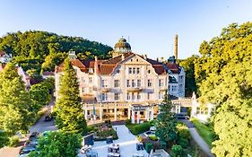 Hotel Badehof Bad Salzschlirf Exterior photo