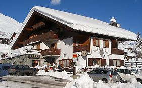 Hotel Santa San Champoluc Exterior photo