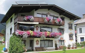 Hotel Gaestehaus Fahringer Walchsee Exterior photo