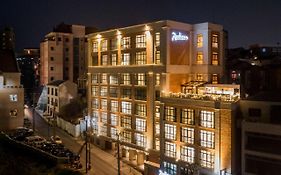 Radisson Serviced Apartments Antananarivo City Centre Exterior photo