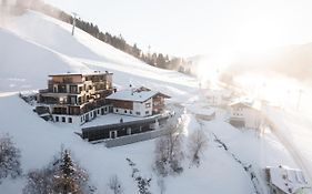 Bed and Breakfast Landhaus Saalbach - Joker Card Included In Summer Exterior photo