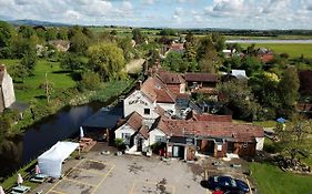 The Ship Inn - Self Catering Accommodation Gloucester Exterior photo