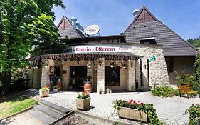 Bed and Breakfast Tercia Hubertus Panzio Sopron Exterior photo