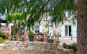 Bed and Breakfast Ferme Des Capellous Florentin-la-Capelle Exterior photo