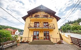 Hotel Penzion Sinfonietta Luhačovice Exterior photo