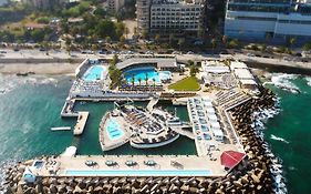Riviera Hotel And Beach Lounge, Bejrut Exterior photo