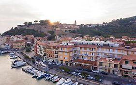 Hotel L'Approdo Castiglione della Pescaia Exterior photo