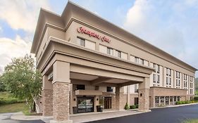 Hampton Inn Fishkill Exterior photo