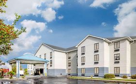 Hotel Baymont By Wyndham Pooler/Savannah Exterior photo