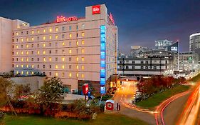 Hotel Ibis Gurgaon Golf Course Road - An Accor Brand Exterior photo