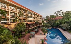 Prince Angkor Hotel & Spa Siem Reap Exterior photo