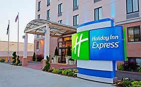 Holiday Inn Express Brooklyn, An Ihg Hotel Nowy Jork Exterior photo