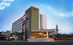 Hampton Inn By Hilton Villahermosa Exterior photo