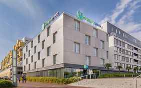 Holiday Inn Express Saint-Nazaire, An Ihg Hotel Exterior photo