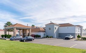 Quality Inn - Fairborn Exterior photo