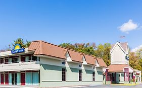 Days Inn East Stroudsburg Exterior photo