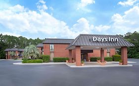 Days Inn By Wyndham Statesboro Exterior photo