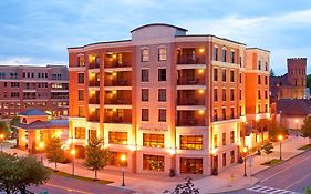 Hampton Inn&Suites Saratoga Springs Downtown Exterior photo