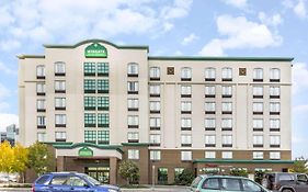 Hotel Wingate By Wyndham Regina Exterior photo