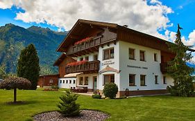 Landhaus Ennemoser Längenfeld Exterior photo