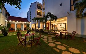 Legend Oasis Hoi An Boutique Hotel Exterior photo