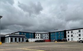 Travelodge By Wyndham Regina Exterior photo