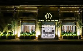 Hotel Excelsior Karaczi Exterior photo