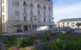 Logis Hotel Des Bourbons Montluçon Exterior photo