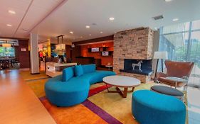 Fairfield Inn & Suites By Marriott Atlanta Woodstock Exterior photo