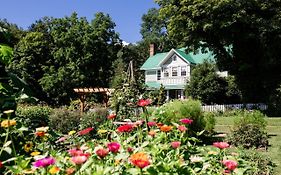 The Mast Farm Inn Banner Elk Exterior photo