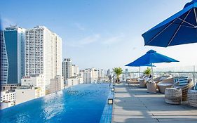 Hotel Grand Ocean Luxury Boutique - Infinity Rooftop Pool Da Nang Exterior photo