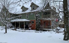 Bed and Breakfast The Red Coat Niagara-on-the-Lake Exterior photo