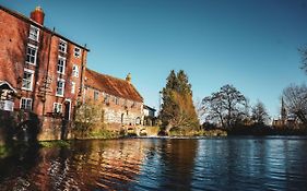 Hotel The Old Mill Salisbury Exterior photo