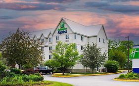 Holiday Inn Express & Suites - Lincoln East - White Mountains, An Ihg Hotel Exterior photo