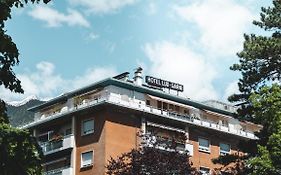 Hotel Lux Meran Exterior photo