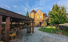 Hostel Domacinska Kuca Banja Luka Exterior photo