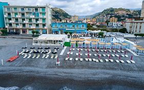 Hotel Piccolo Paradiso Bordighera Exterior photo