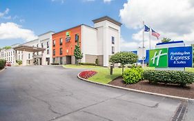 Holiday Inn Express & Suites - Albany Airport - Wolf Road By Ihg Exterior photo