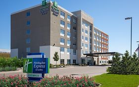 Holiday Inn Express & Suites - Beloit, An Ihg Hotel Exterior photo