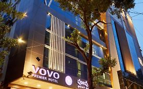 Vovo Premier Hotel Bengaluru Exterior photo