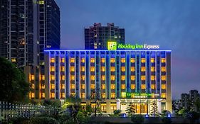 Holiday Inn Express Jurong Xianlin Zhenjiang  Exterior photo