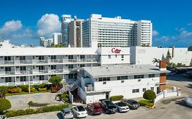 Collins Hotel Miami Beach Exterior photo