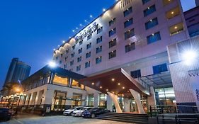 Hotel Tainan Exterior photo