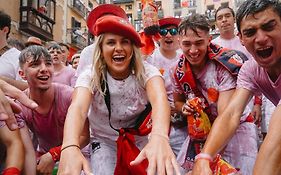 Running Of The Bulls All Inclusive Camping Pampeluna Exterior photo