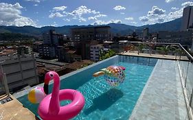 Apartahotel Medellín Exterior photo